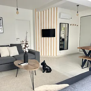 Appartement Chic In - Oberkampf, Paris