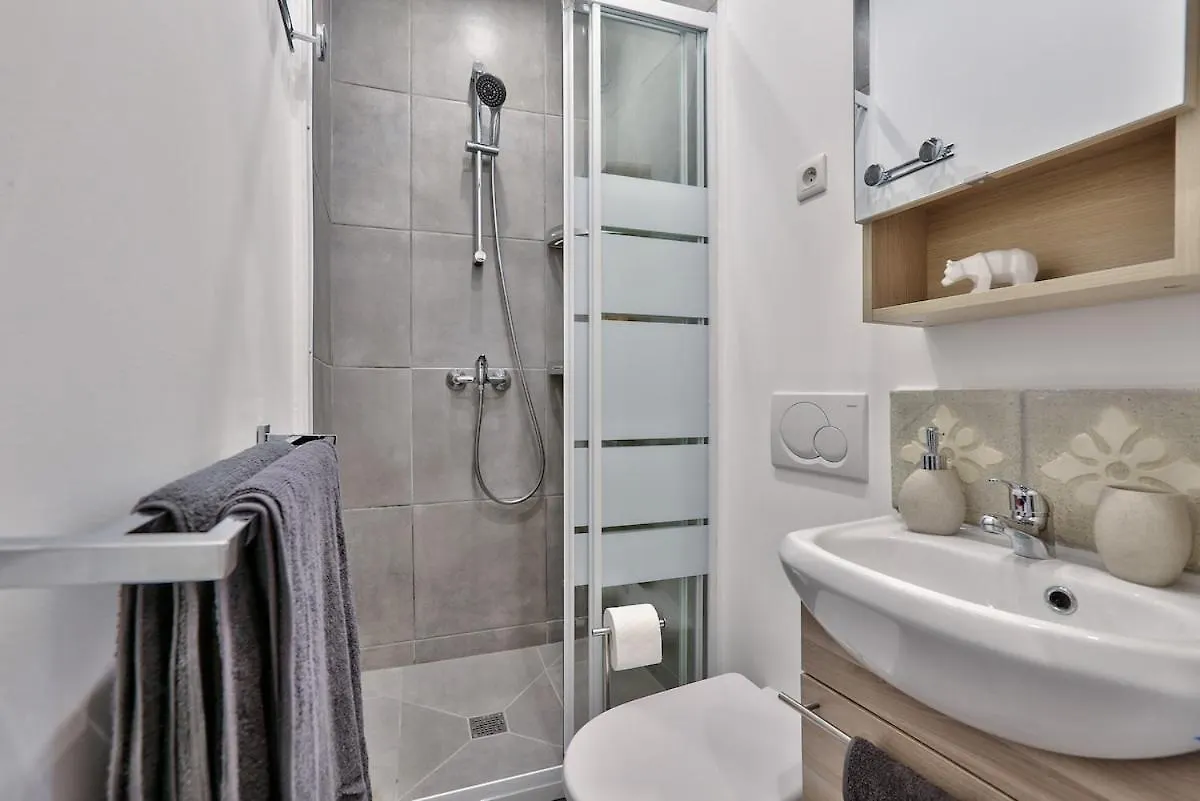 Studio Walking Distance From Marais With Mobile Ac Paříž Apartmán